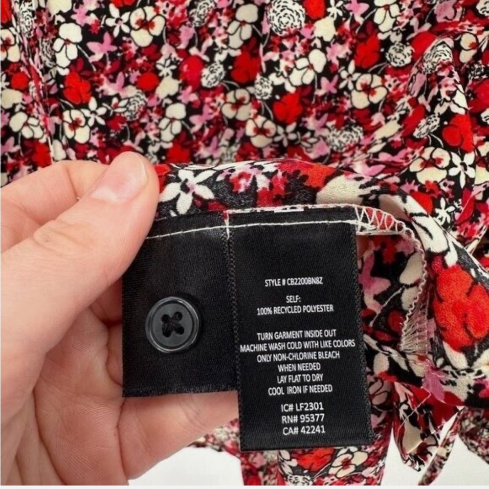 New Sanctuary floral print blouse with keyhole neck tie. - Picture 4 of 5